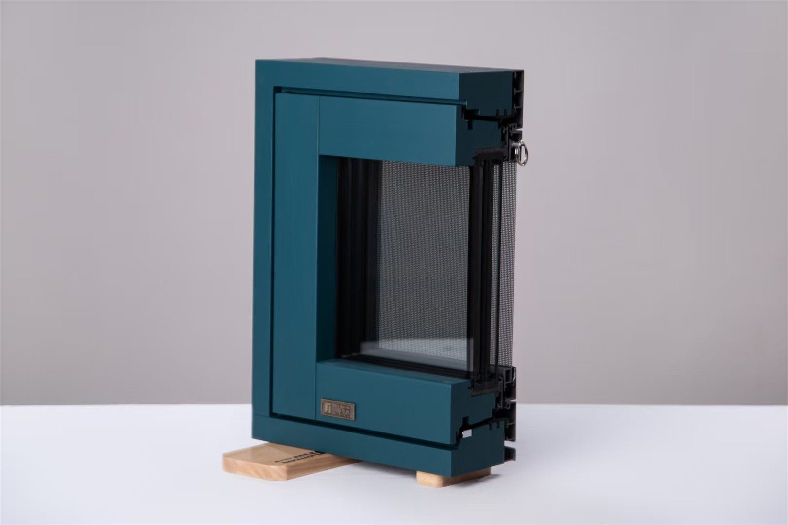 news-1620-1080 news-1620-1080